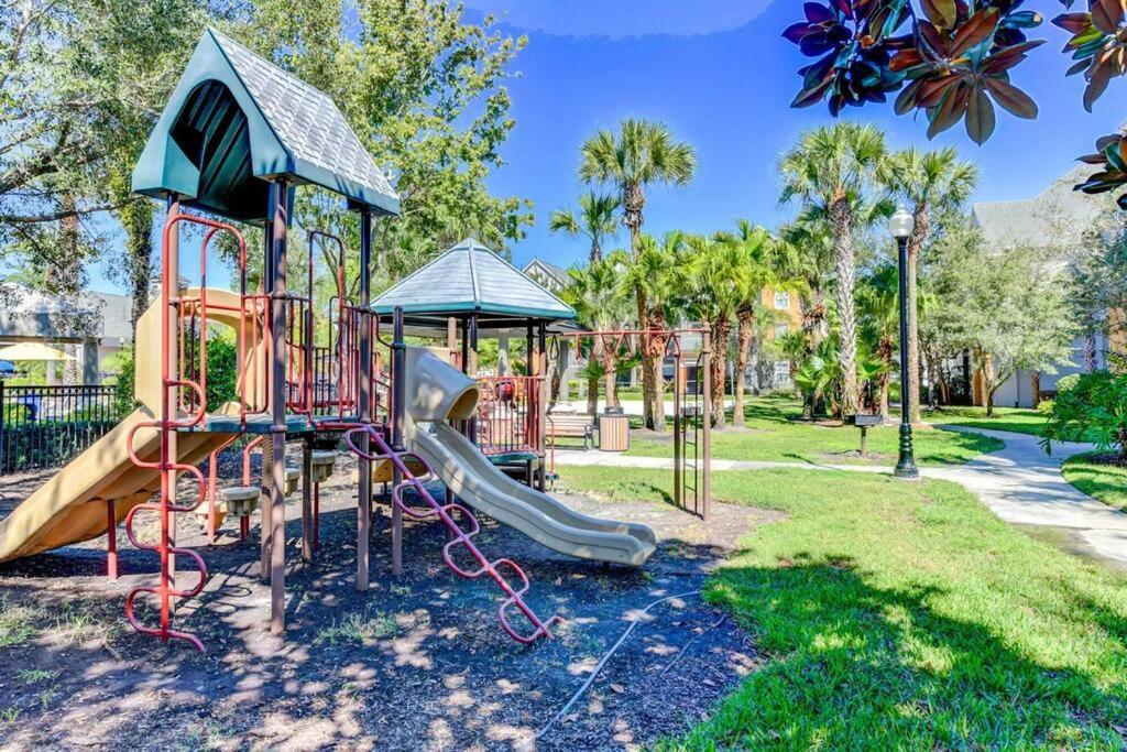 Retreat 2b2b / Disney-universal-seaworld Apartment Orlando