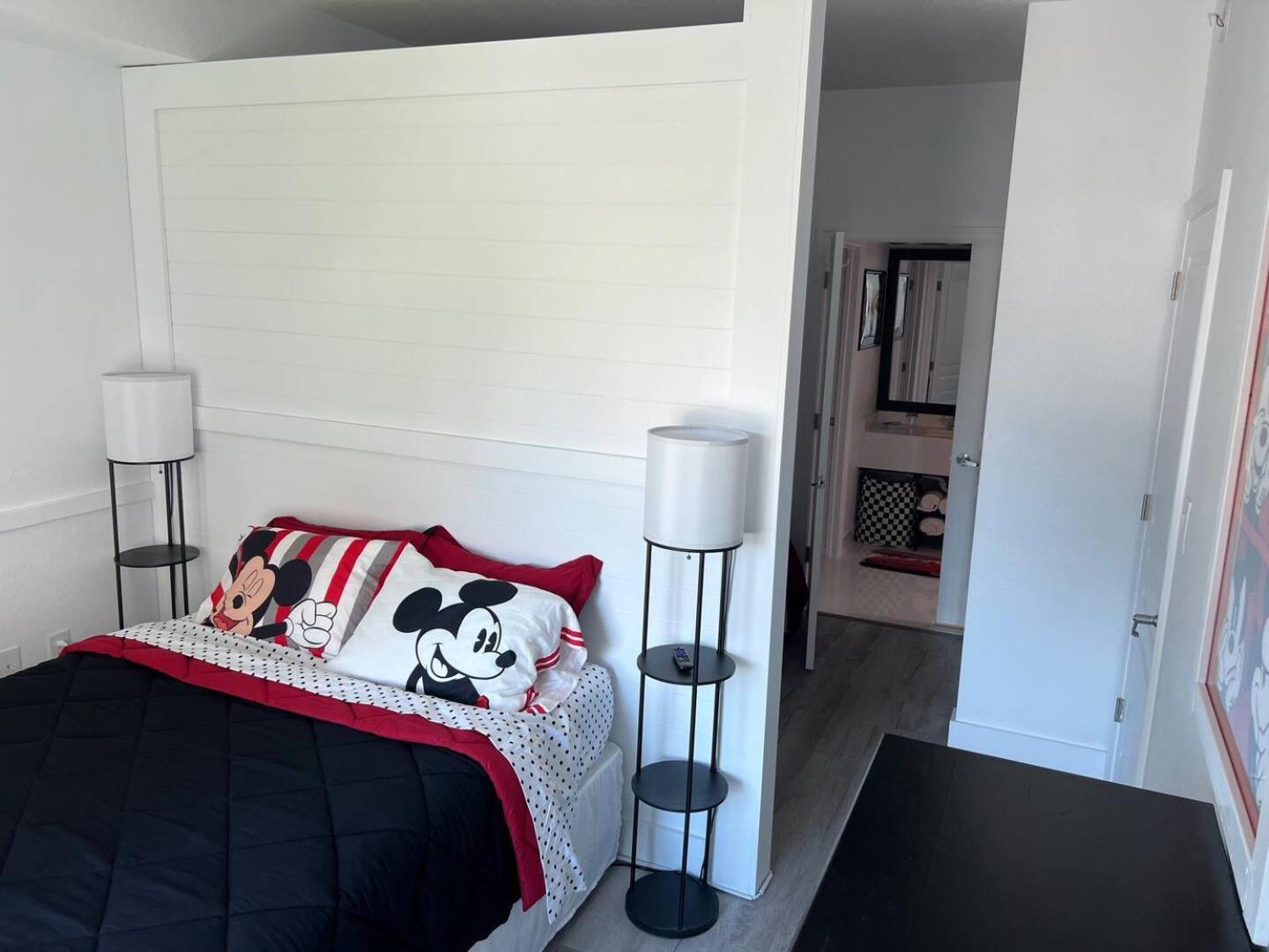 Apartment Free Shuttle 3 Queen Beds