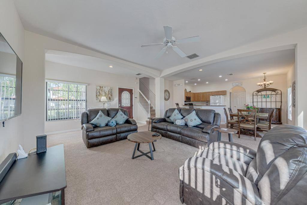 557 -impressive Two Storey Private With South Facing Pool Villa *