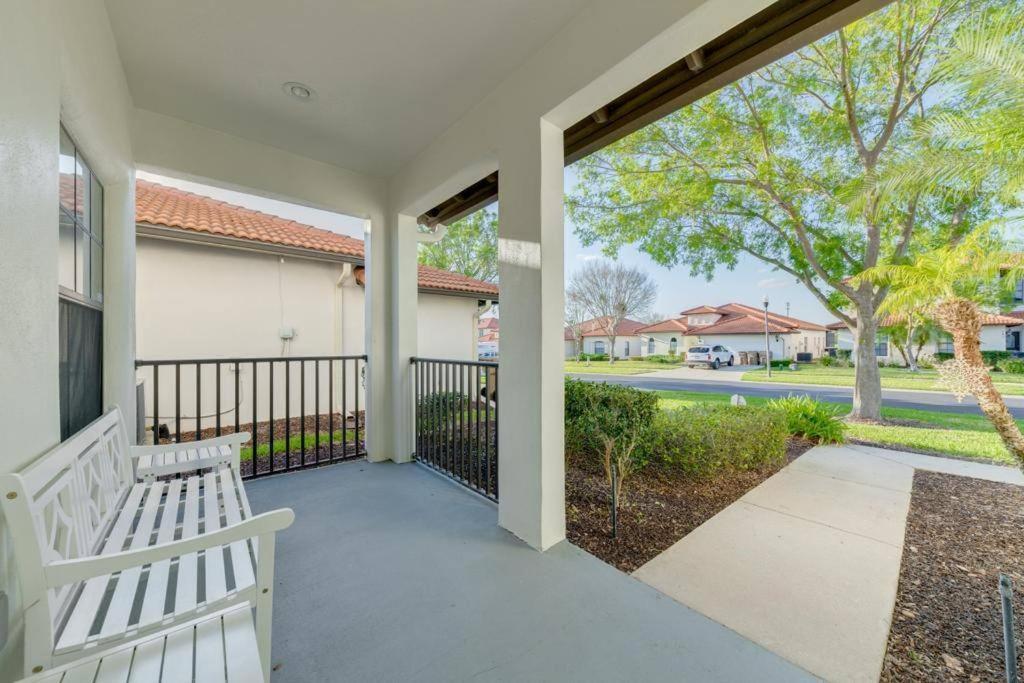557 -impressive Two Storey Private With South Facing Pool * Orlando