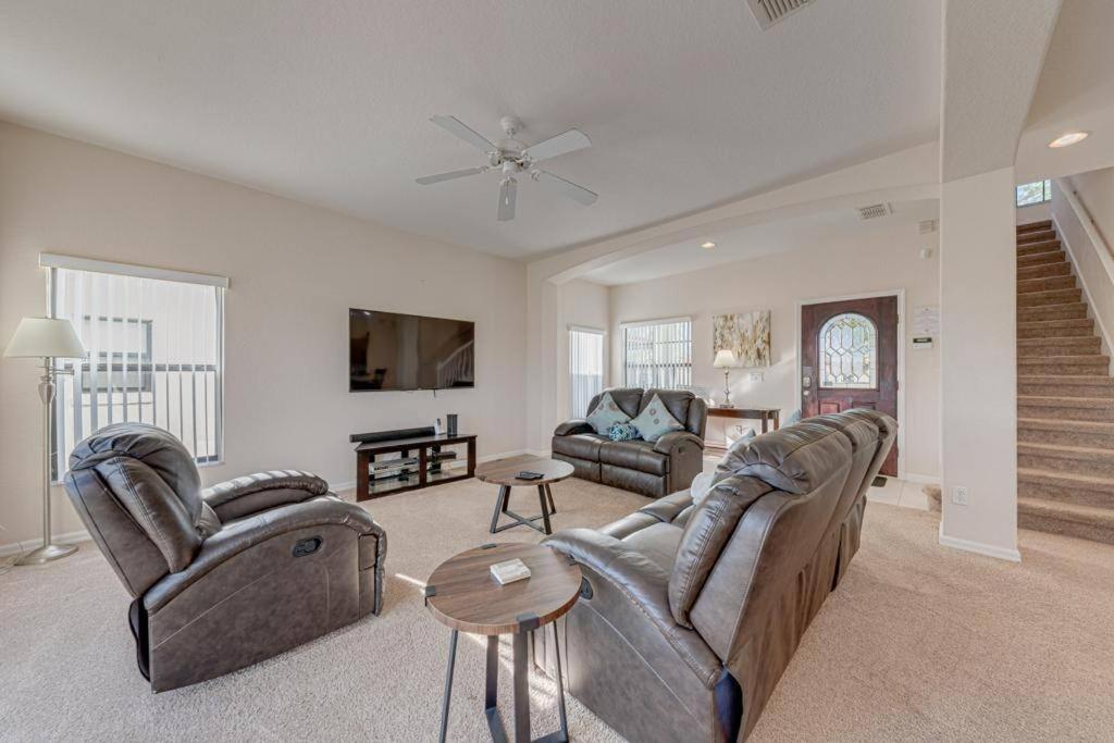 557 -impressive Two Storey Private With South Facing Pool Villa
