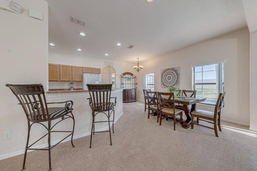 557 -impressive Two Storey Private With South Facing Pool *