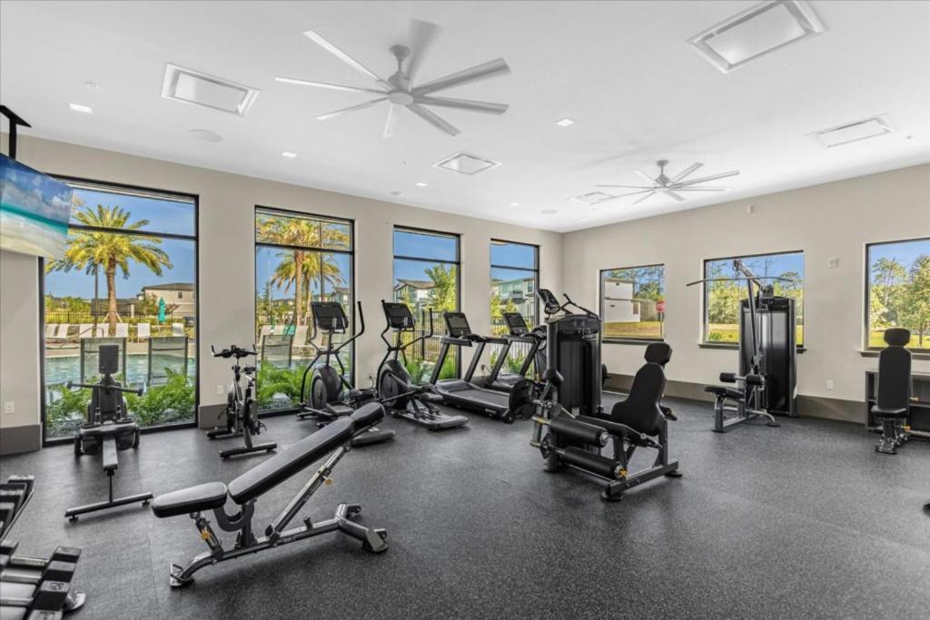 8 Bedrooms- 8 Bathrooms- Paradiso Grande 5912 Hs *