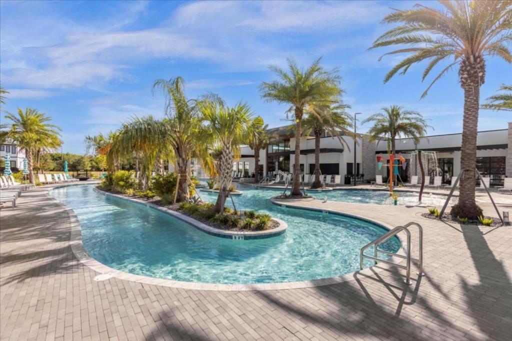 8 Bedrooms- 8 Bathrooms- Paradiso Grande 5912 Hs