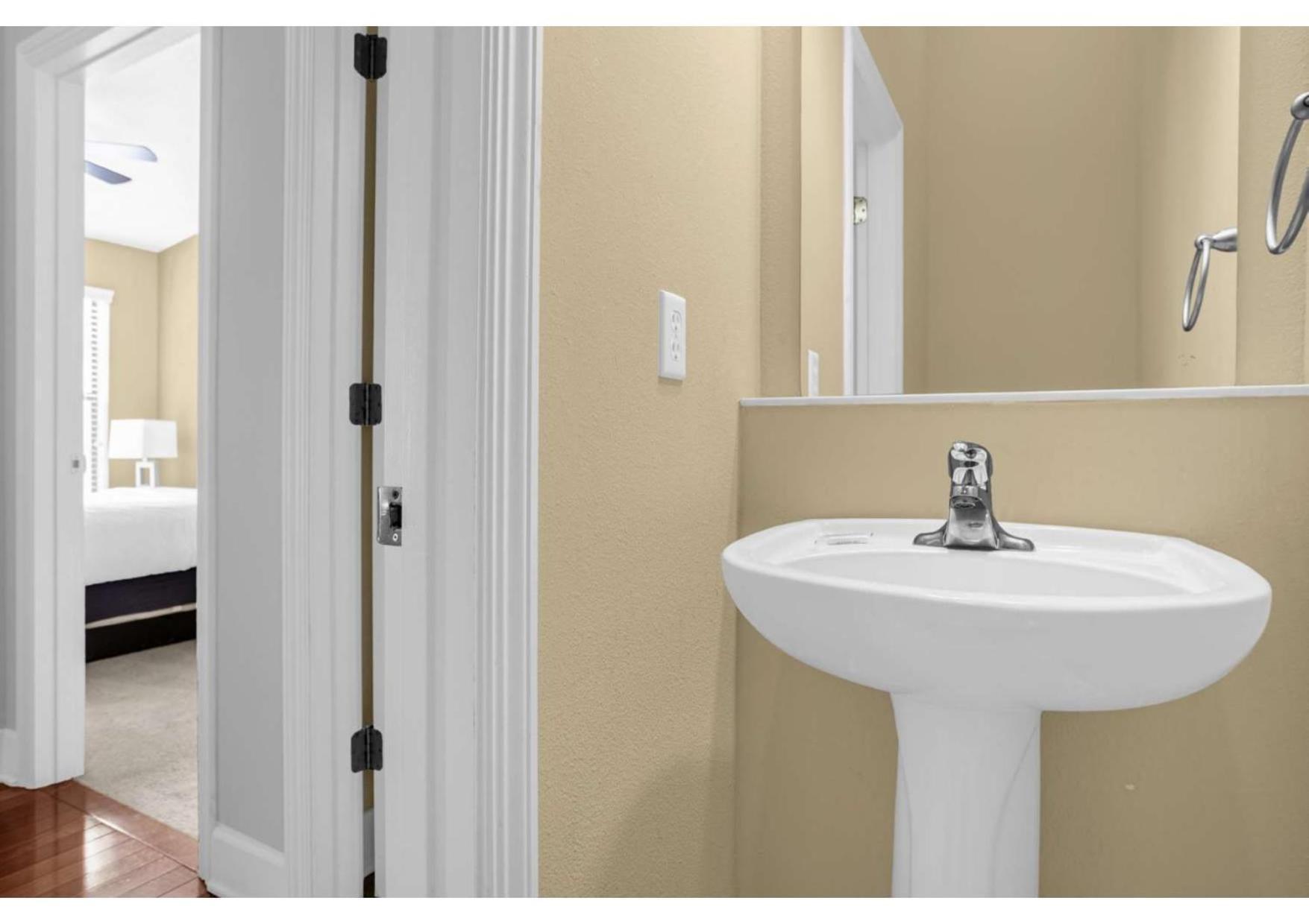 Summer Sale Luxury 4br Townhome - 5 Minutes From Disney Holiday home Orlando