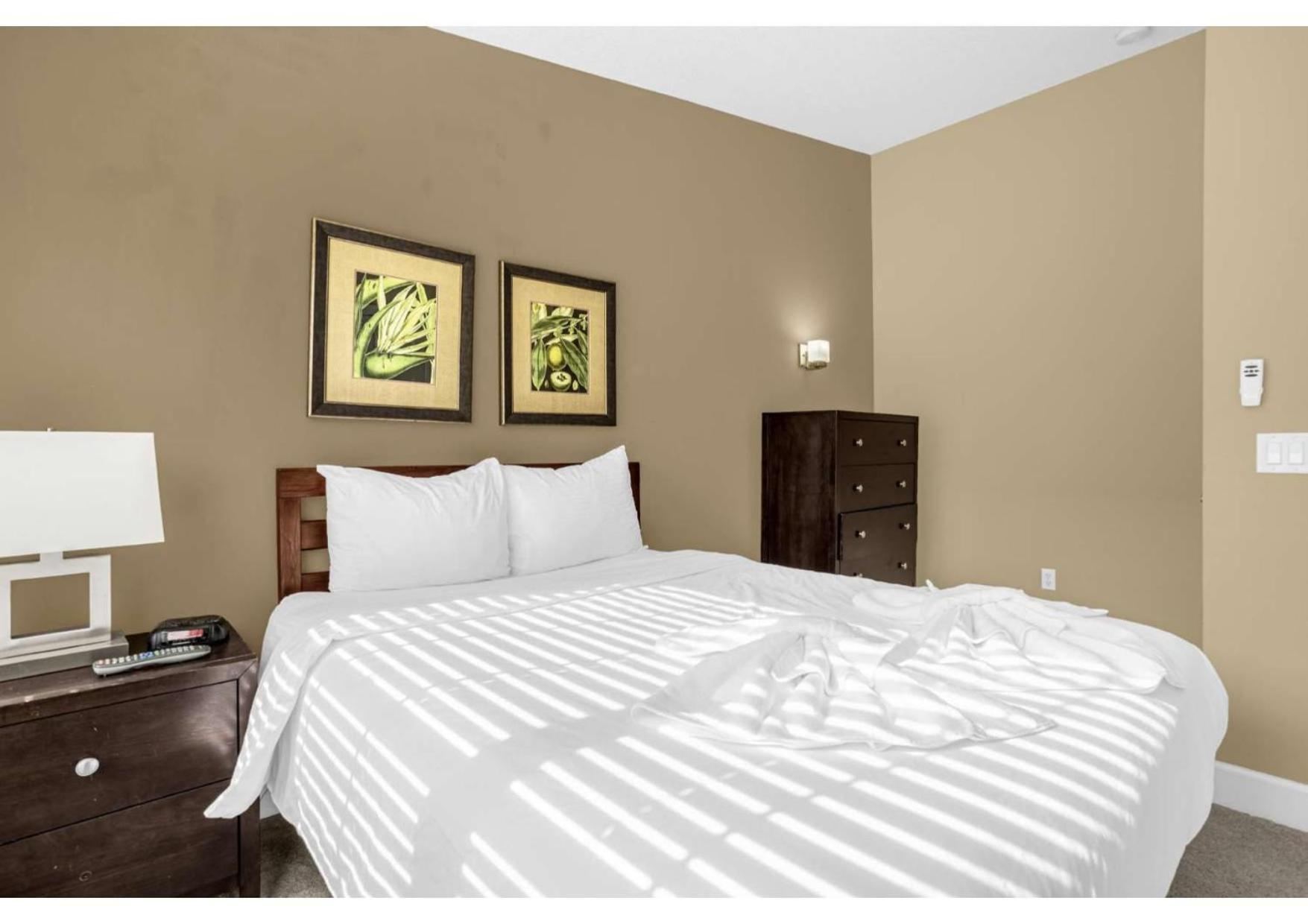 Summer Sale Luxury 4br Townhome - 5 Minutes From Disney Holiday home Orlando