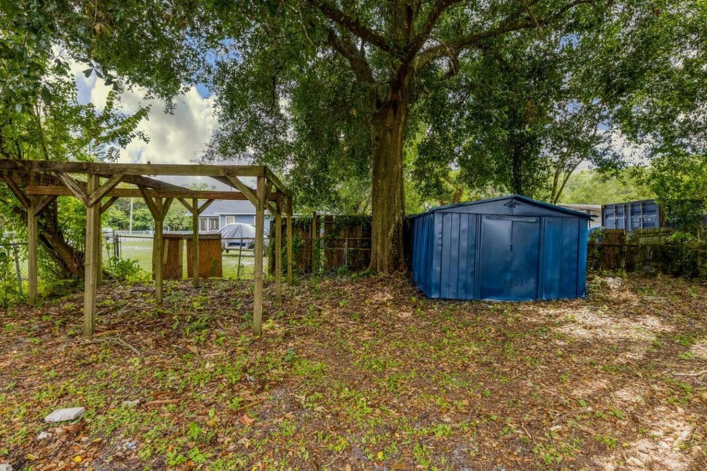 3Br Getaway W Office Near Airport Pets Holiday home