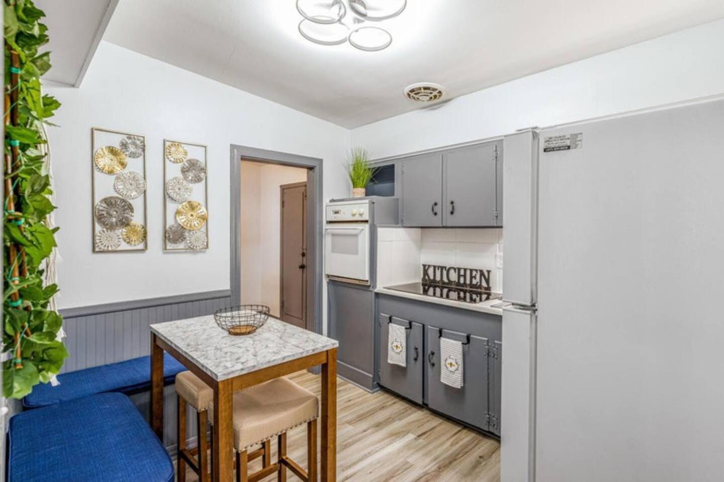 Pet-Friendly & Work-Ready 10 Min To Downtown! Holiday home Orlando