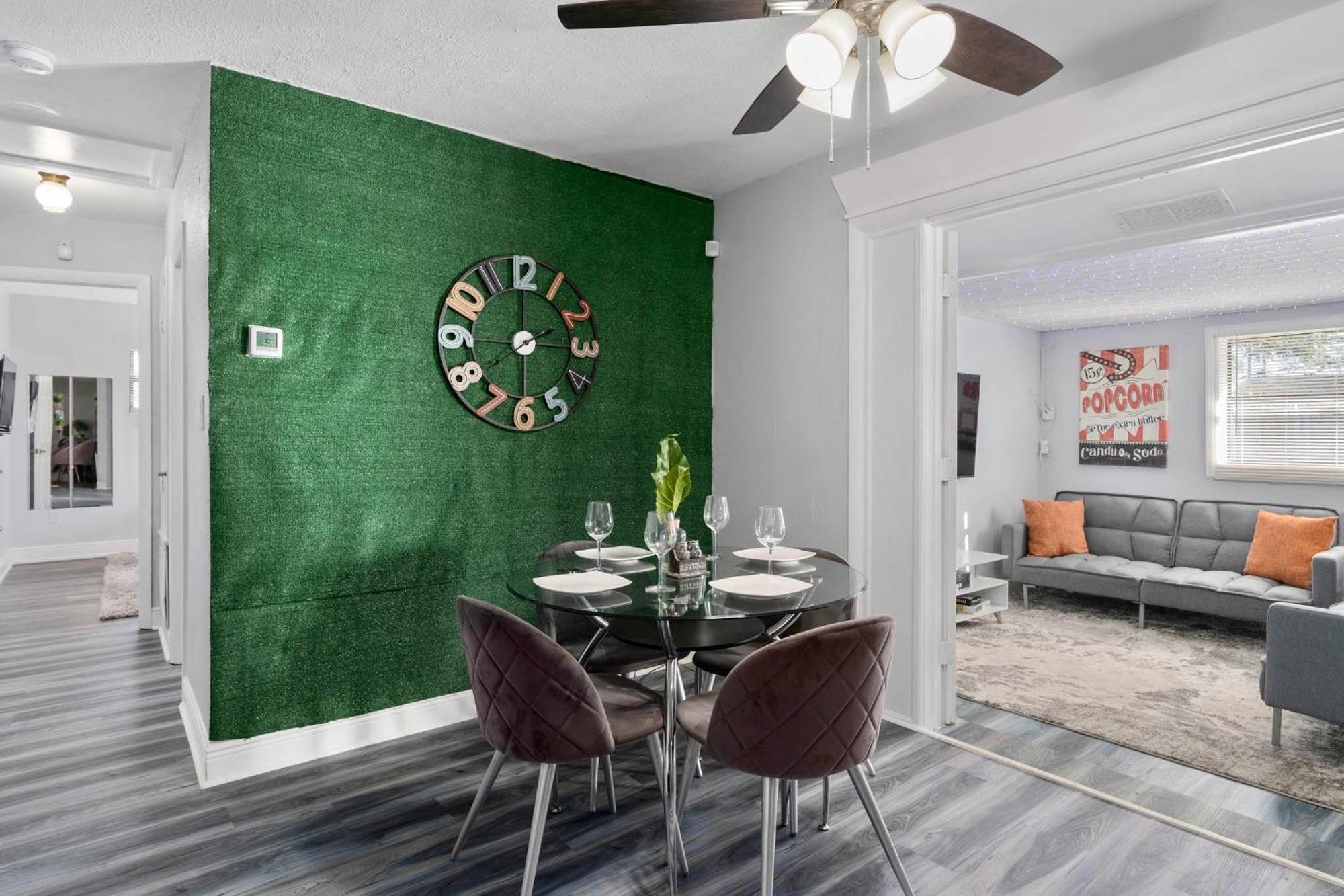 Oasis, Cozy Near Attractions! Holiday home Orlando