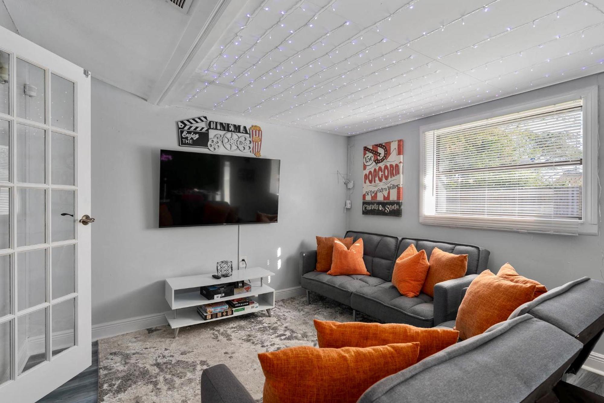 Oasis, Cozy Near Attractions! Holiday home *