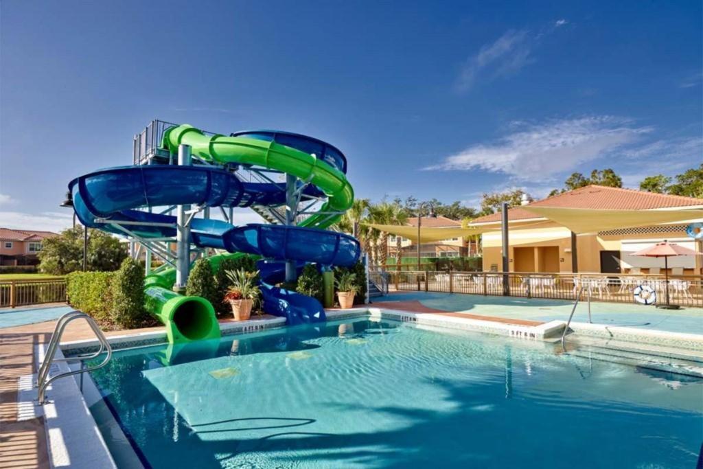 Ro2707bd - 4bedrms - Regal Oaks Apartment