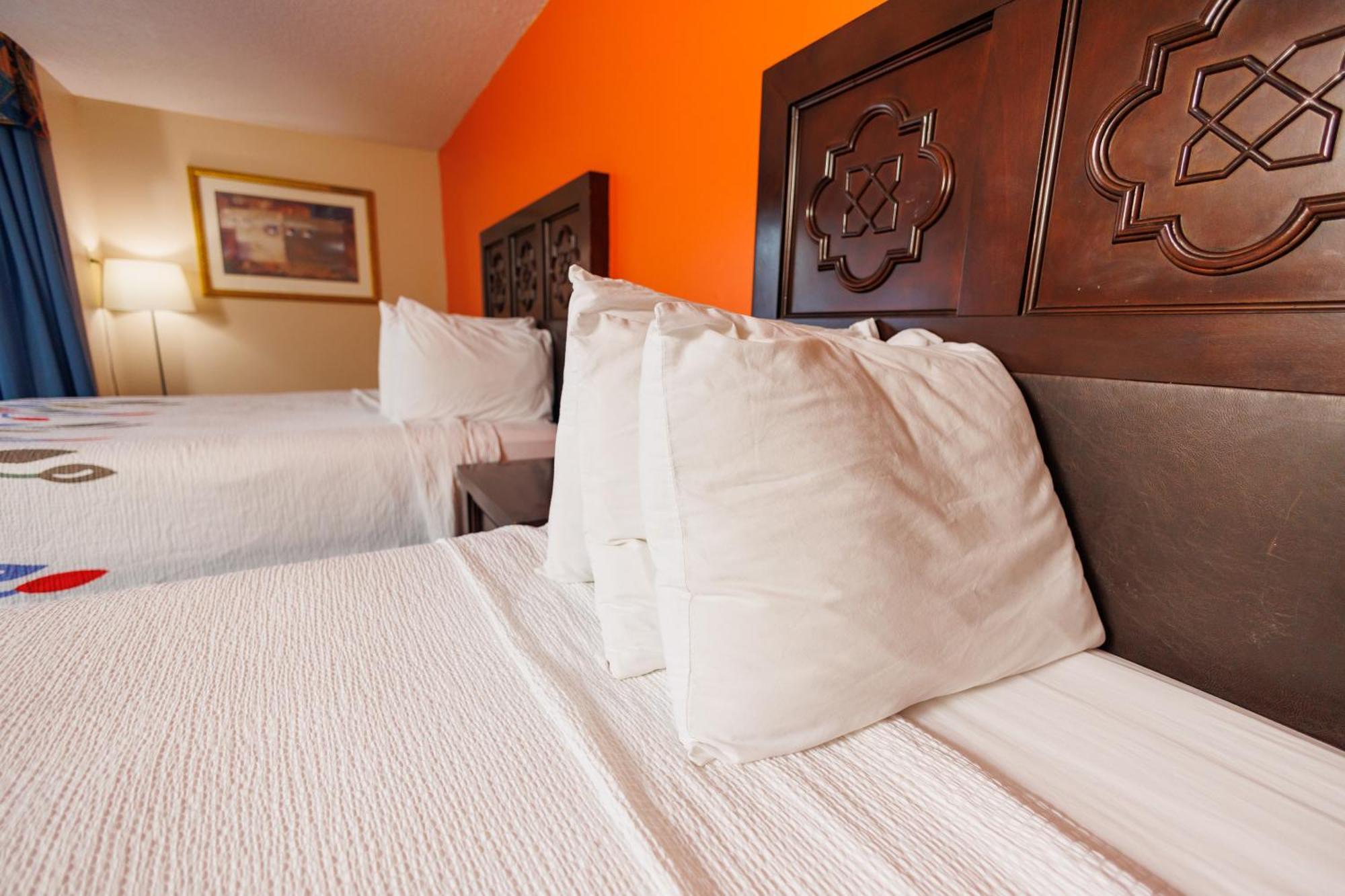 Hotel Garnet & Suites, Orlando