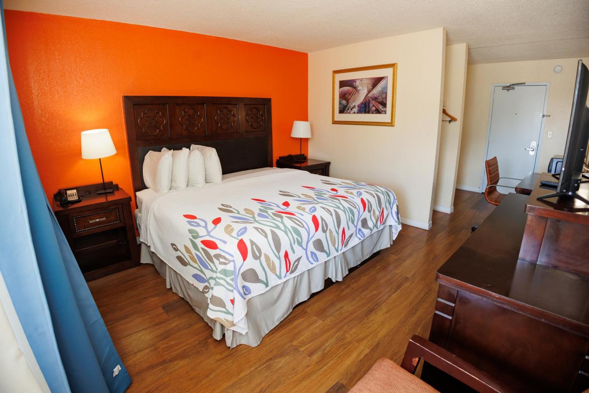 Garnet & Suites, Hotel