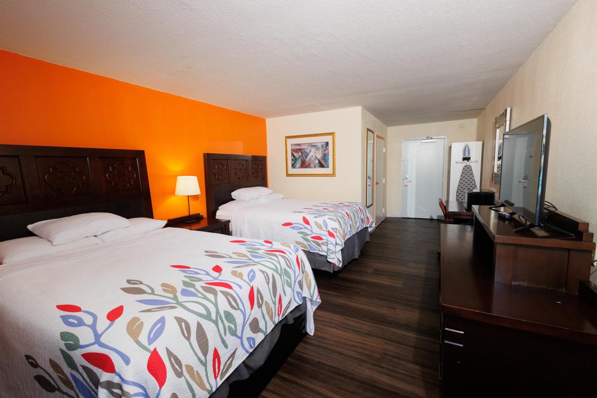 Hotel Garnet & Suites, 2*