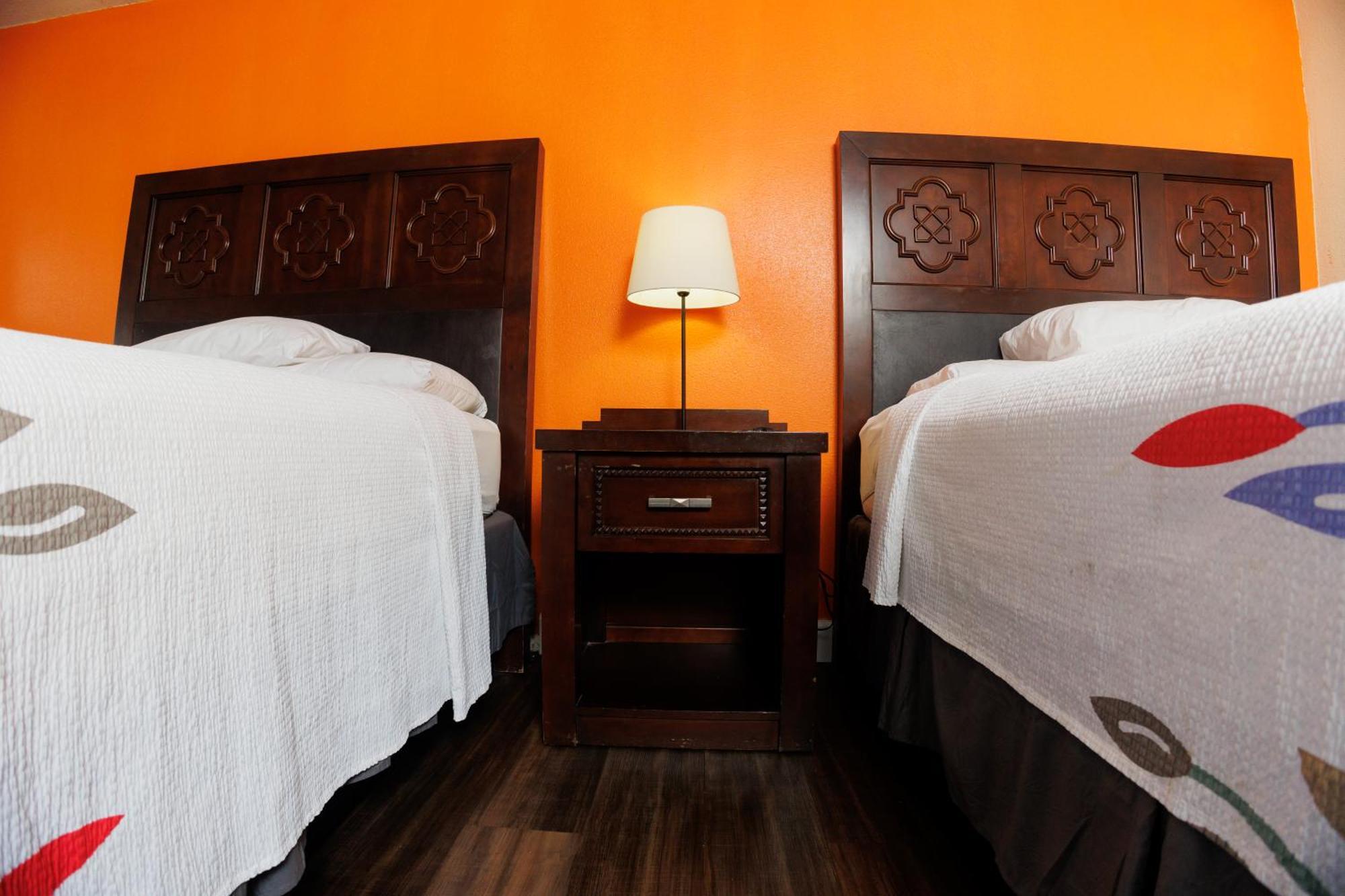 Hotel Garnet & Suites,