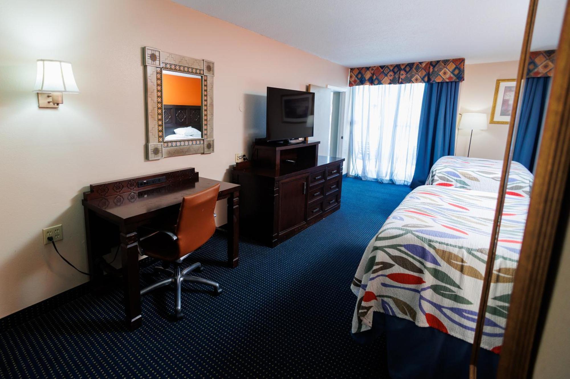 Hotel Garnet & Suites,