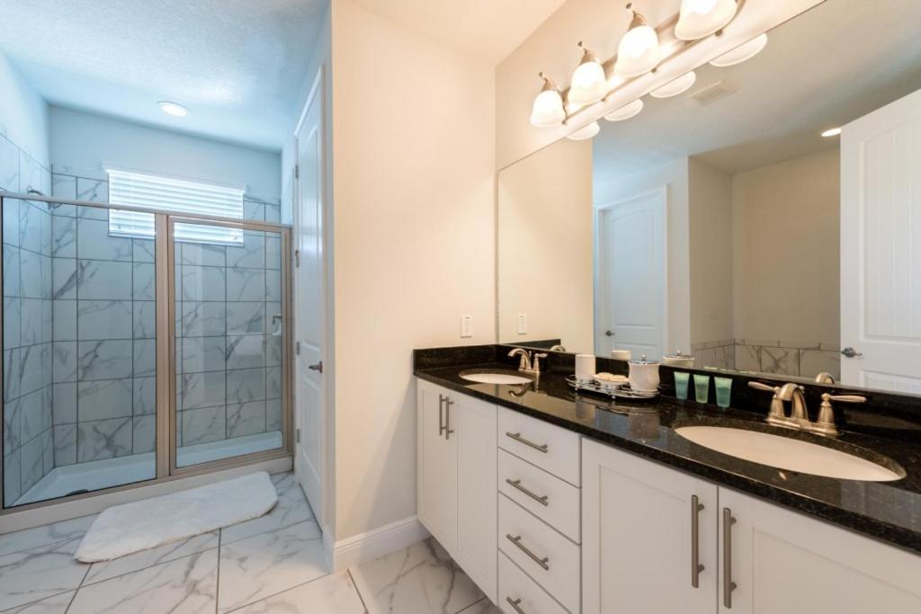 5 Bedrooms- 5 Bathrooms- Encore 7712 Fd Holiday home Orlando