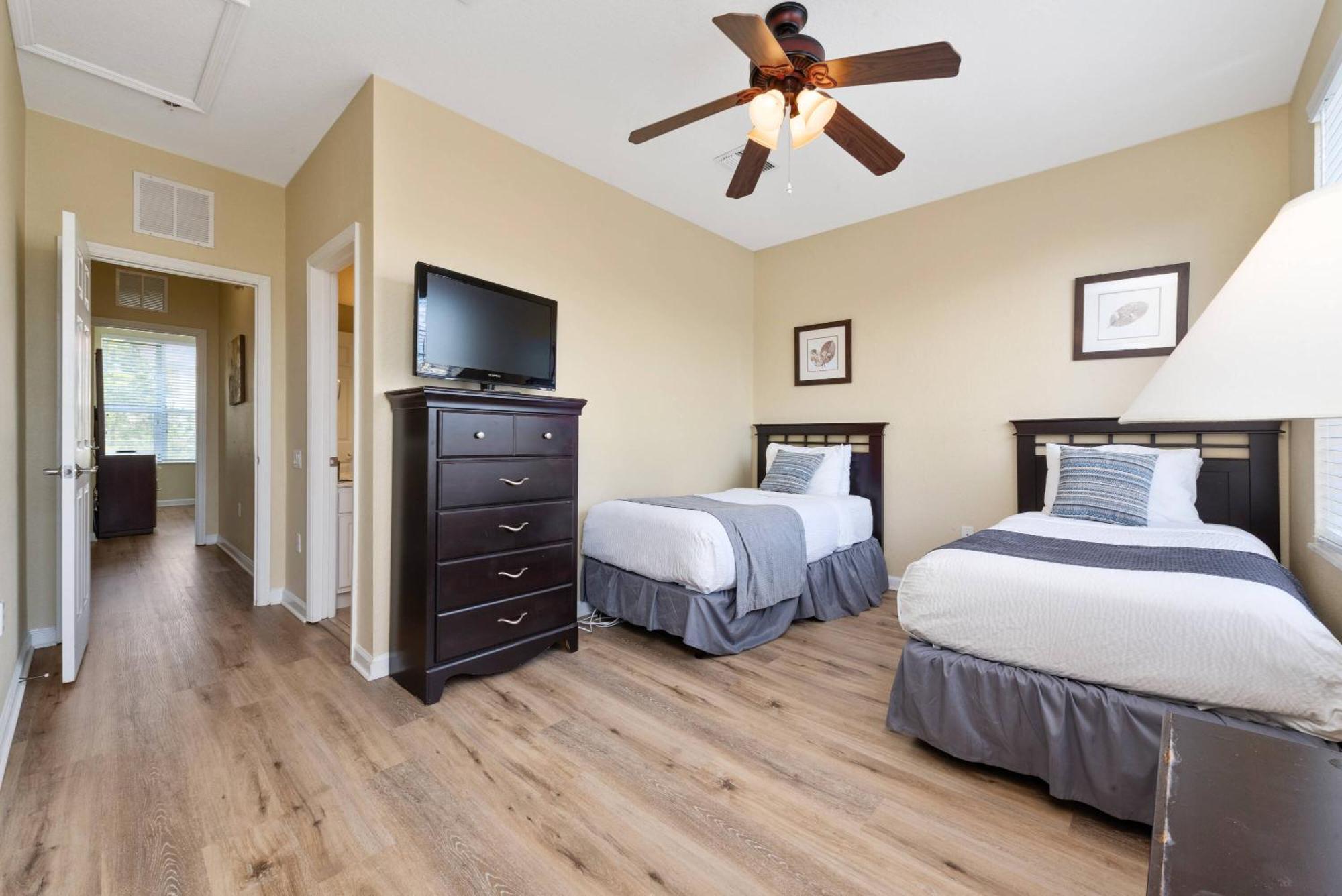 Townhome In 3 Suits Orlando