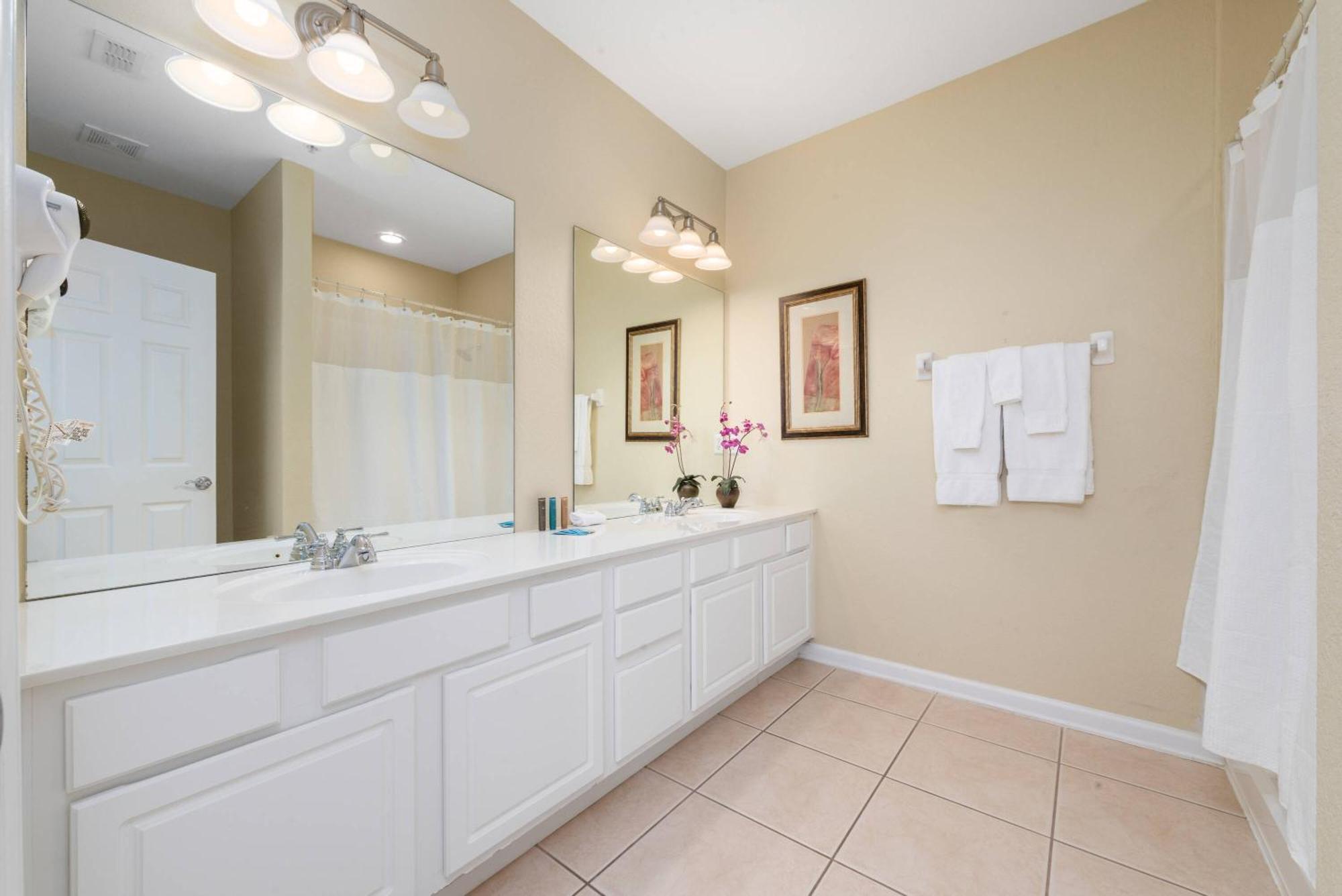 Townhome In 3 Suits *