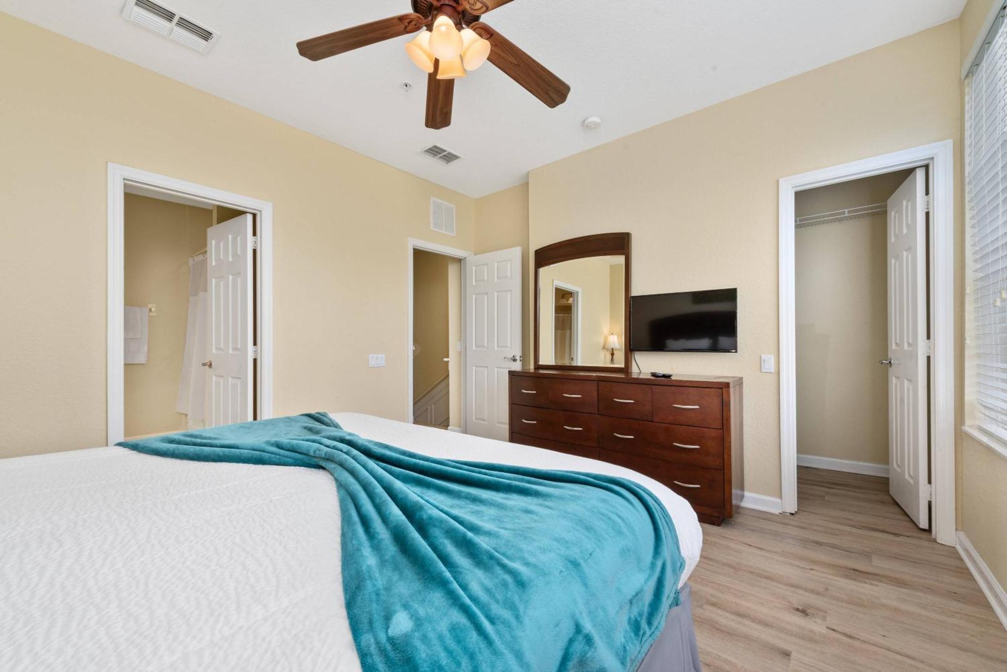 Townhome In 3 Suits Orlando