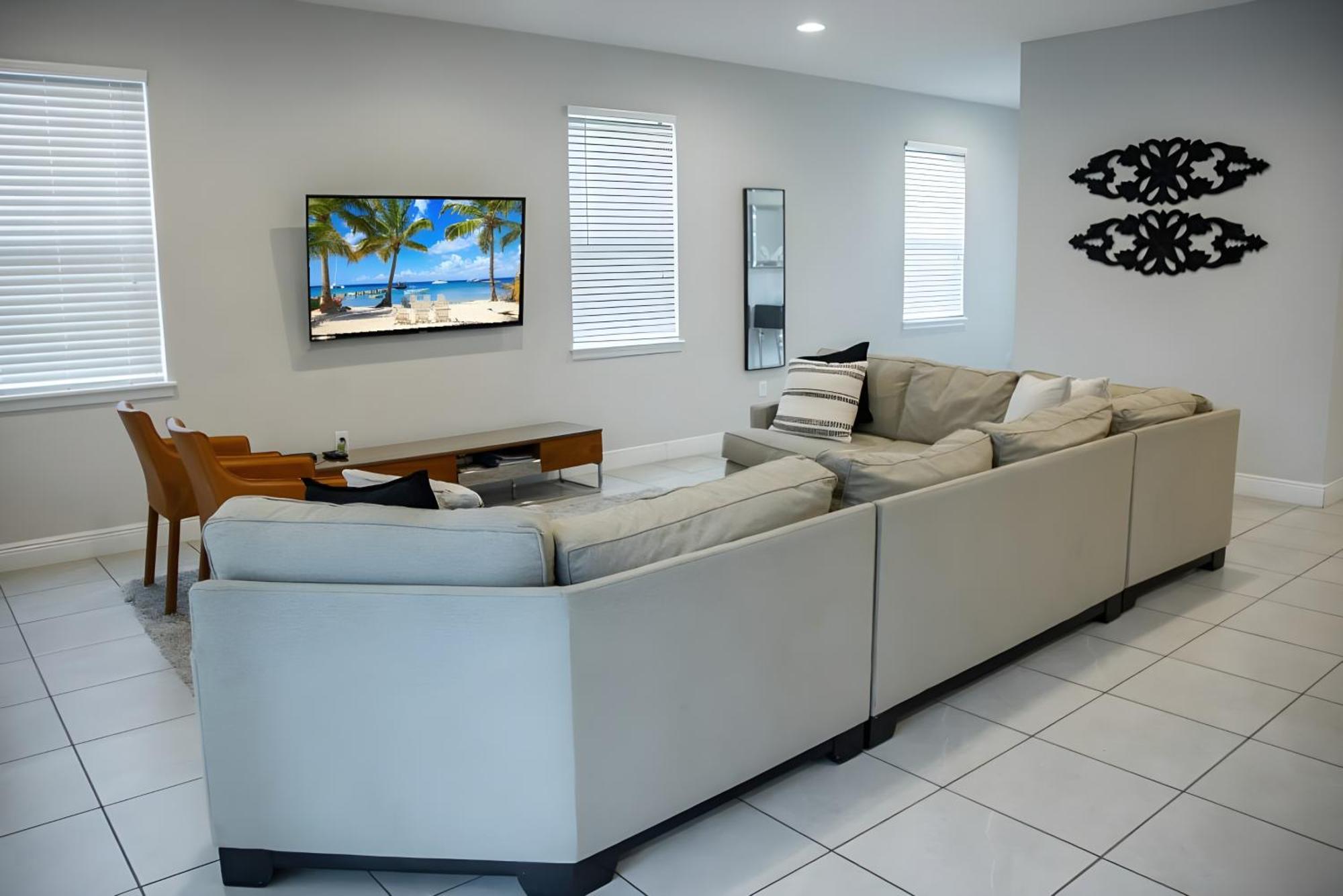 Decorated With Pool At Encore Community 10000b Orlando