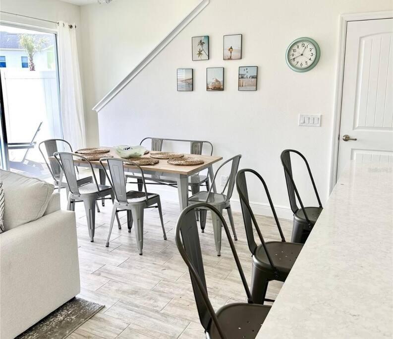 Gorgeous Near Parks! Villa *