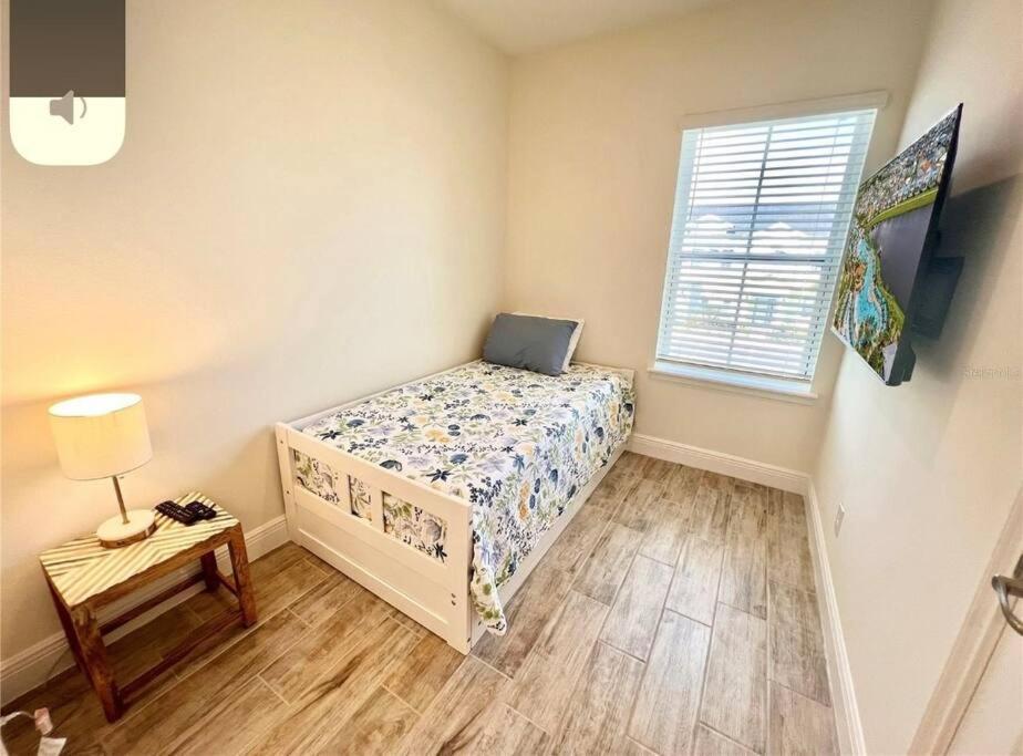 Villa Gorgeous Near Parks! *