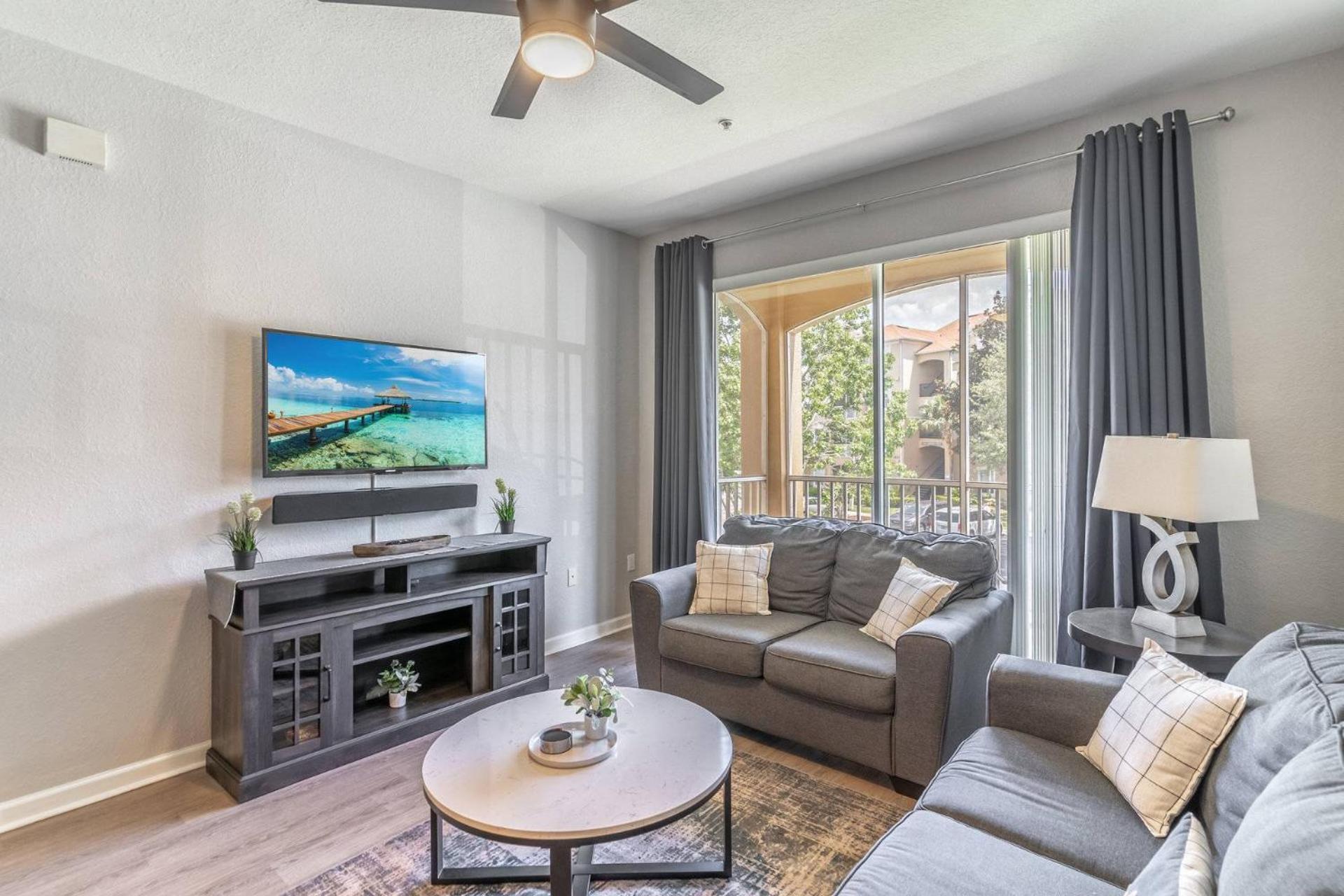 2821 Windsor Hills * Orlando