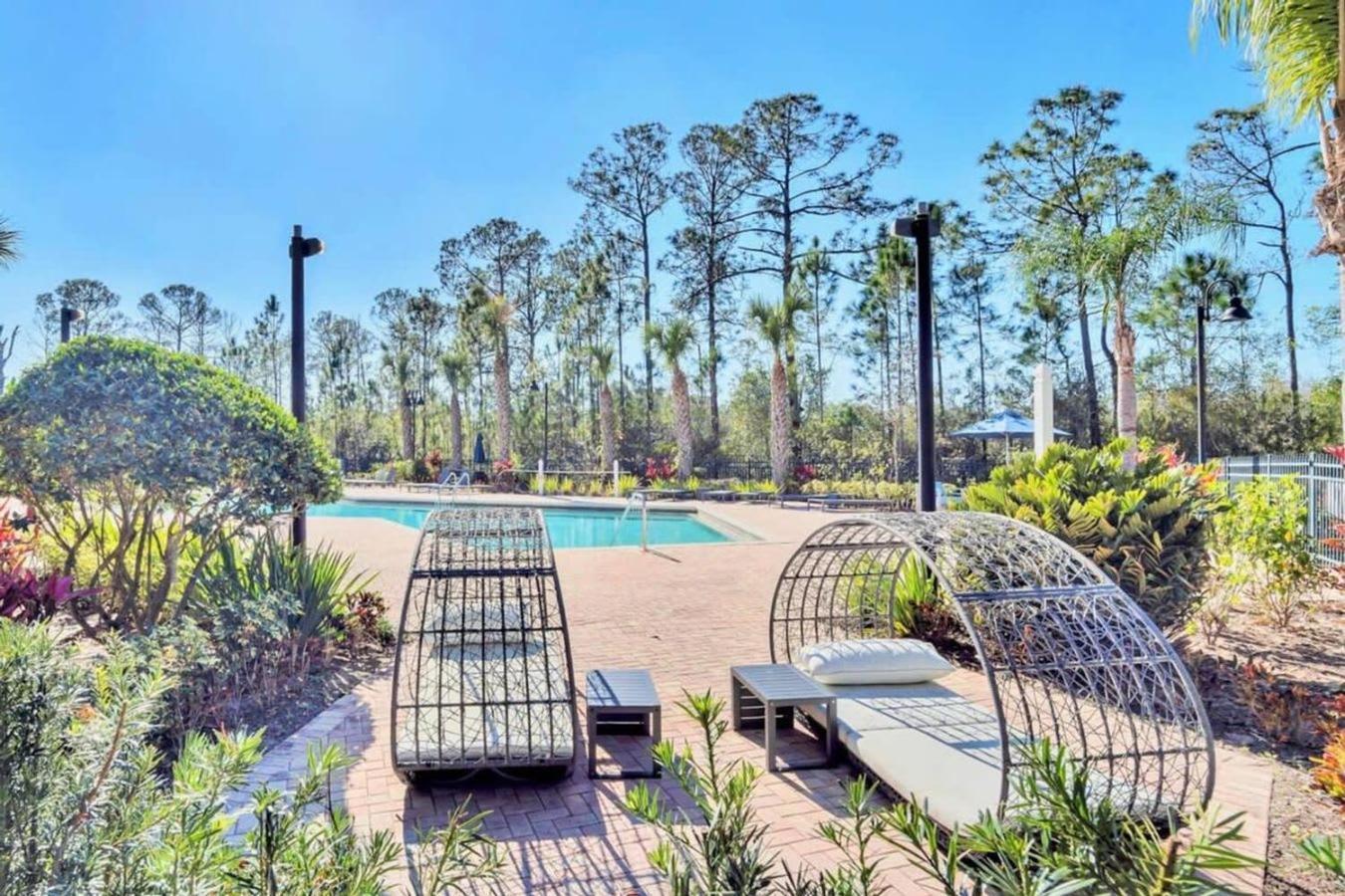 Holiday home 2br Queen Bed - Hot Tub Pool - Near
