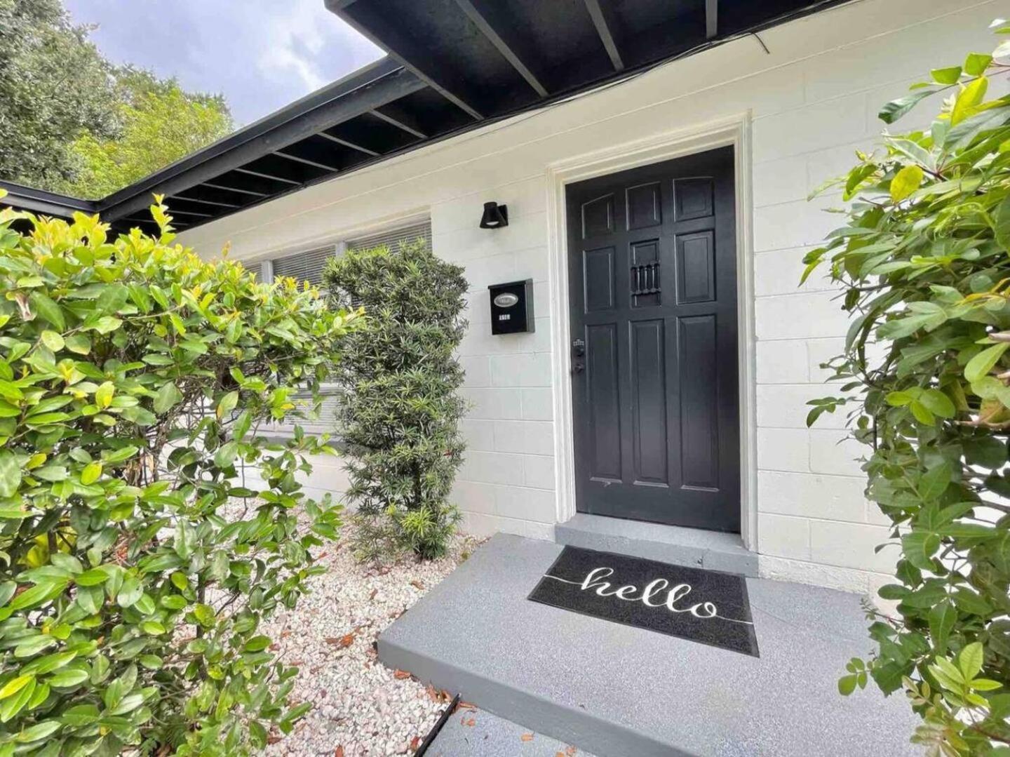Modern 3Br Family Fun, Fast Wifi & Pet-Friendly Orlando