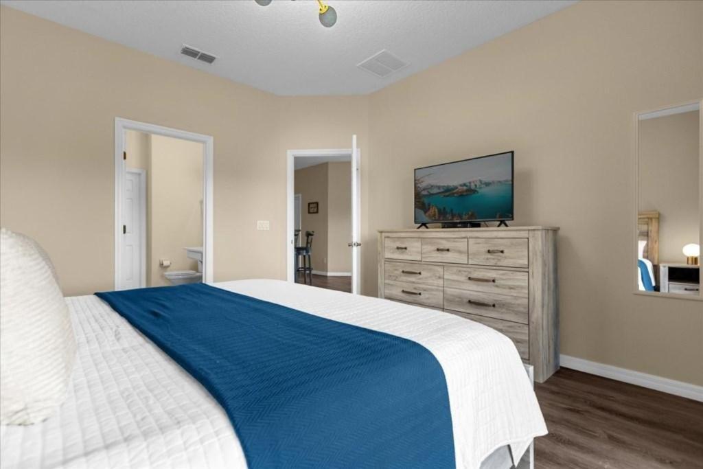 Oakwater Retreat *