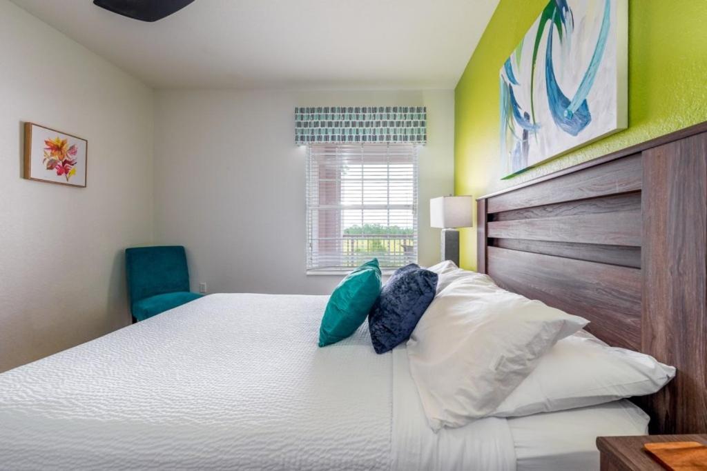 Your Vista Cay Lakeview Allure Apartment Orlando