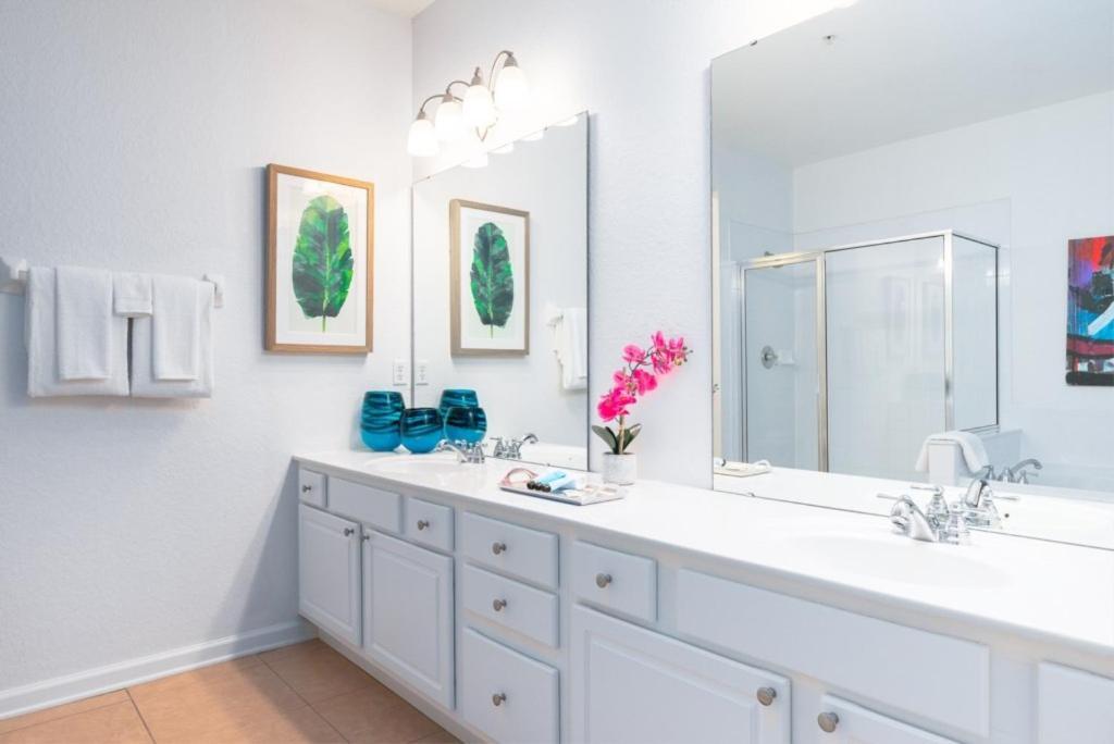 Your Vista Cay Lakeview Allure Apartment *