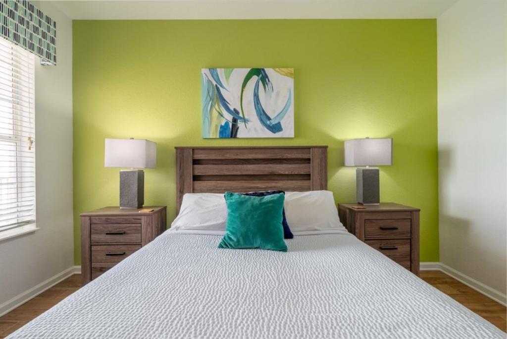 Your Vista Cay Lakeview Allure