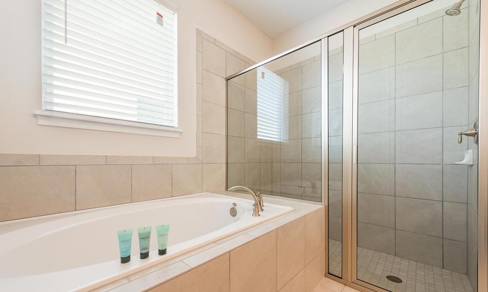 Sunny 8 Bdrm With Themed In Encore