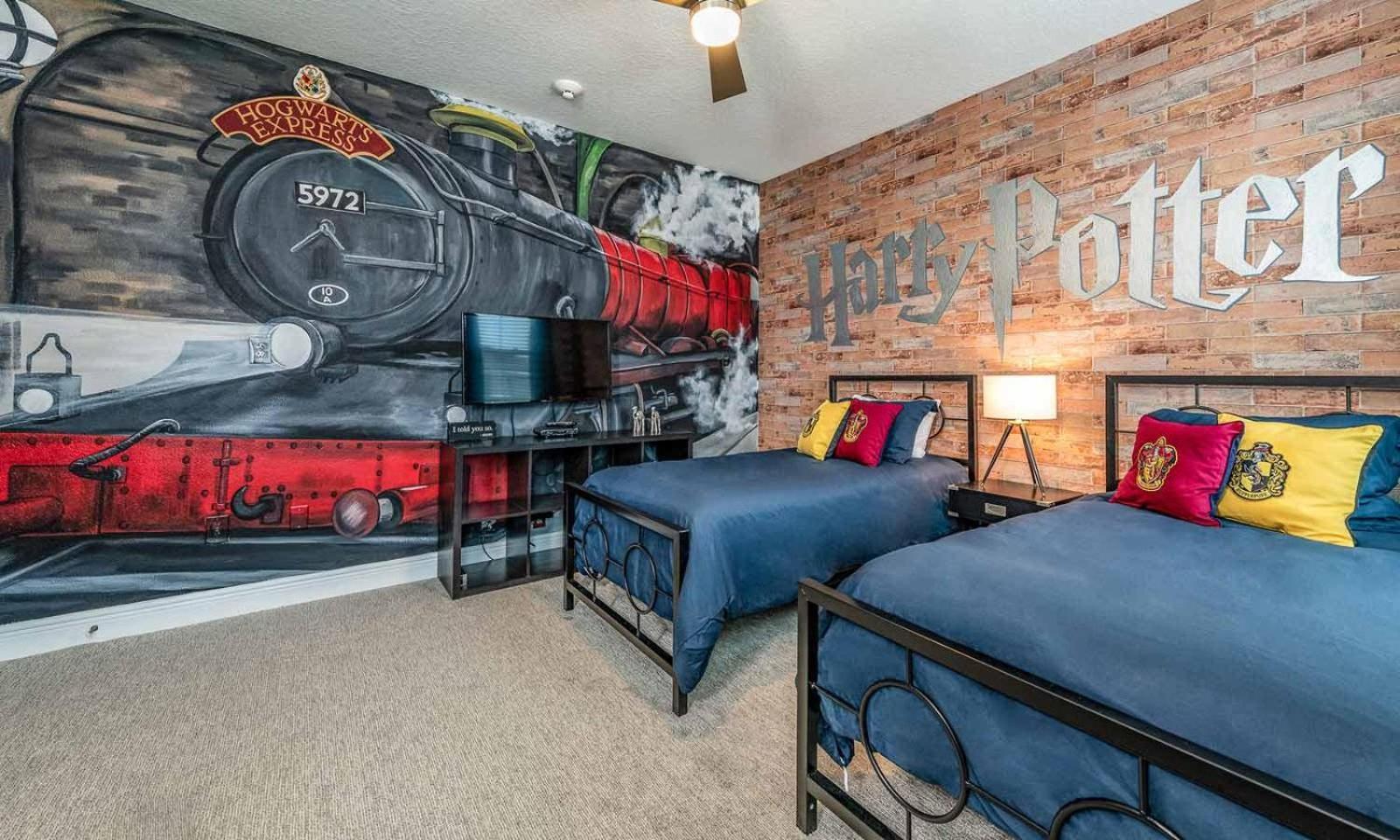 Large 11 Bdrm With Private Pool And Water Slide At Encore Holiday home *