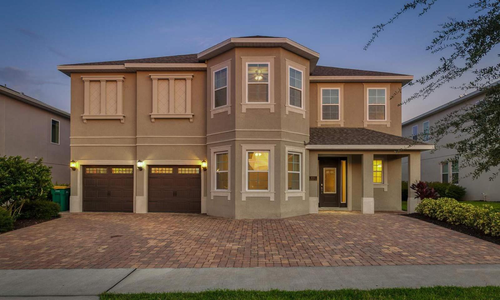 Large 11 Bdrm With Private Pool And Water Slide At Encore Holiday home *