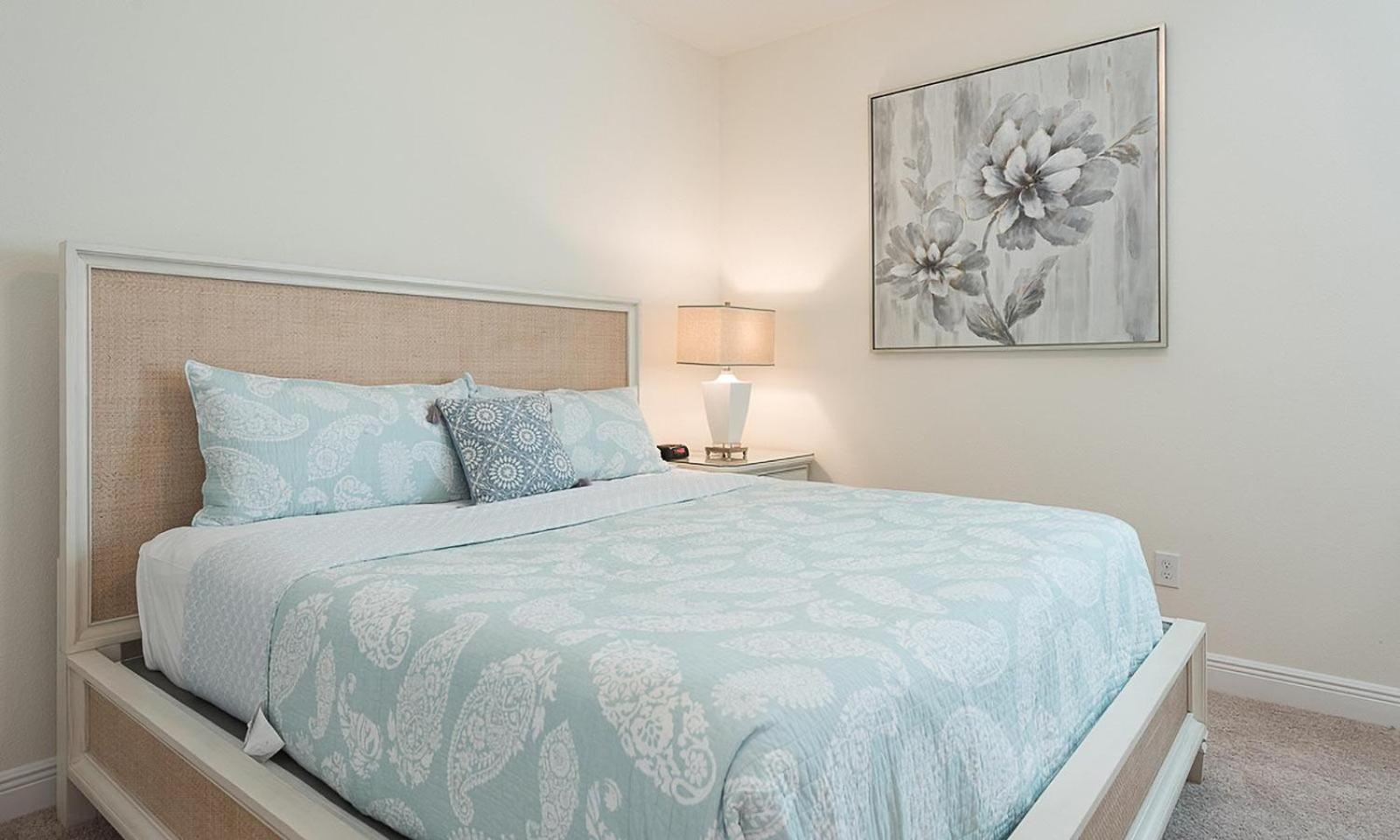 Charming 6 Bdrm With Private In Encore