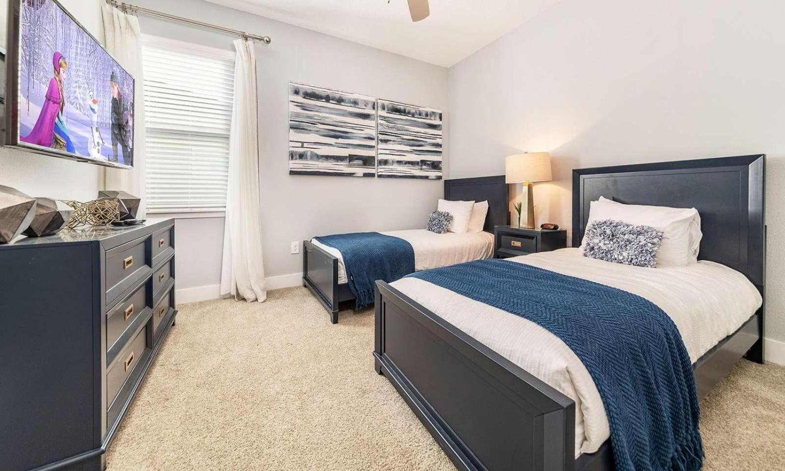 Fabulous 5 Bdrm With Game In Encore *