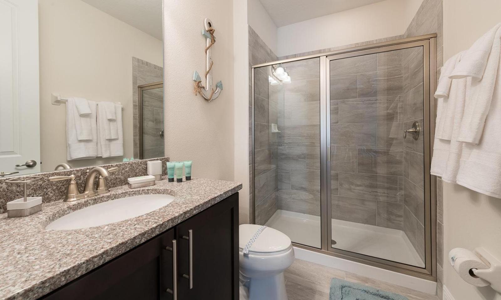 Luxurious 11 Bdrm With Tiki Themed Game At Encore Holiday home *