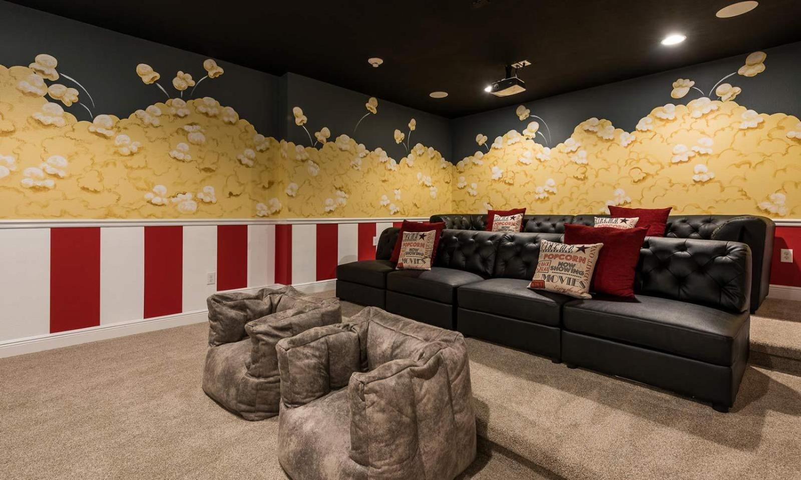 Luxurious 11 Bdrm With Tiki Themed Game At Encore Holiday home *