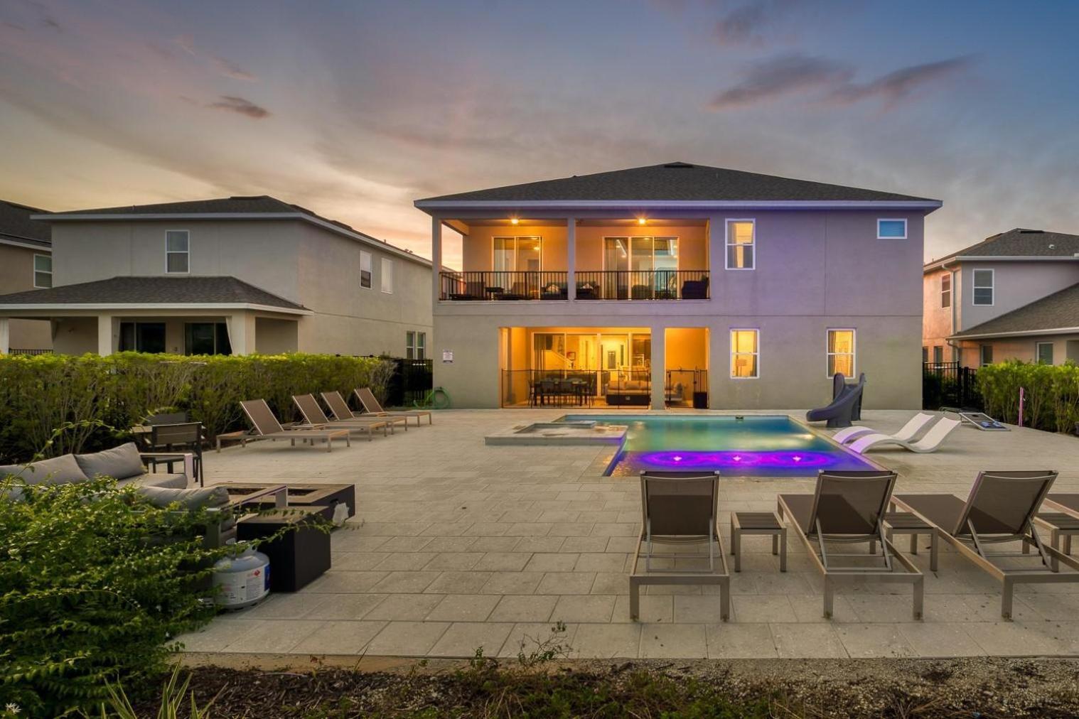 Large 11 Bdrm With Private Pool And Water Slide At Encore Holiday home *