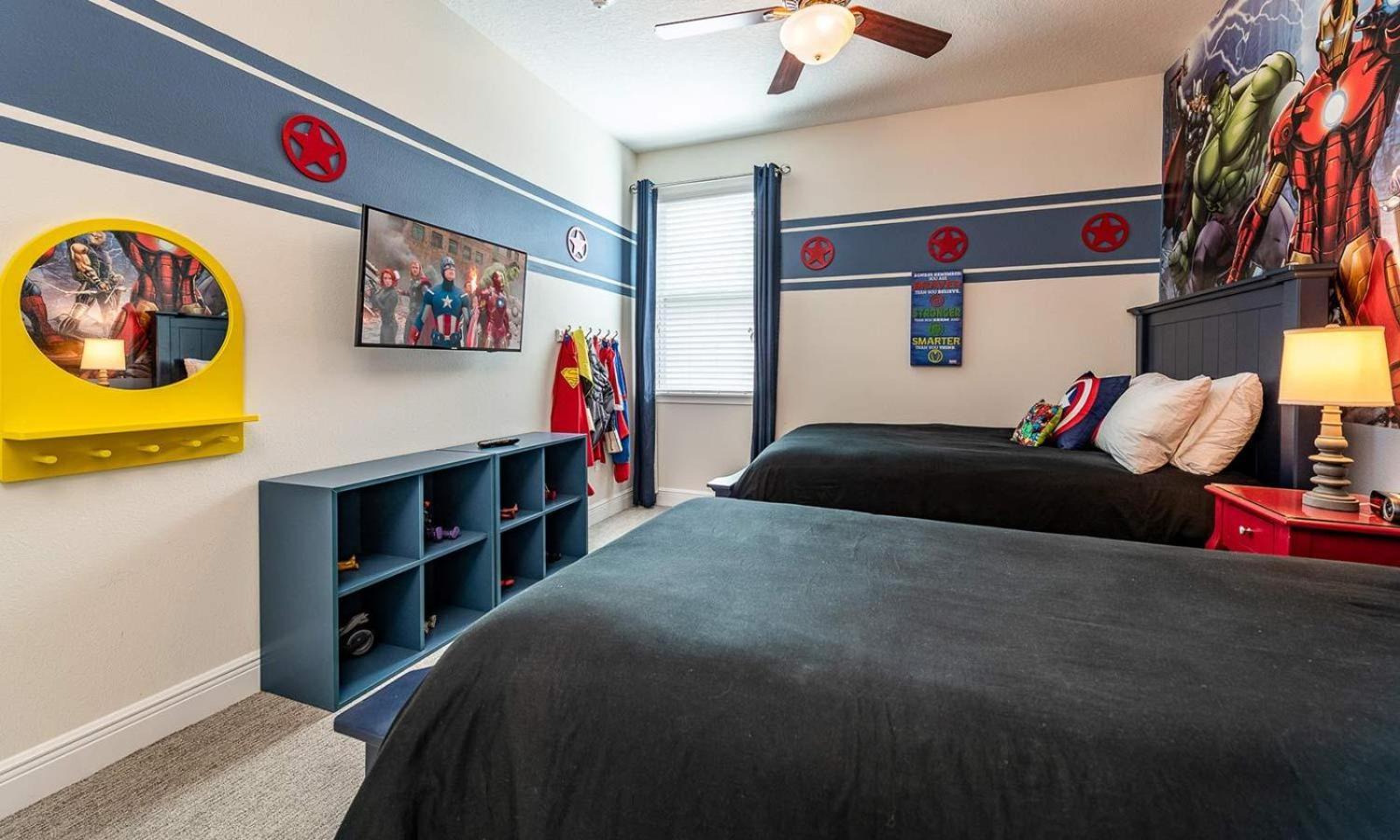 Large 11 Bdrm With Private Pool And Water Slide At Encore Holiday home *