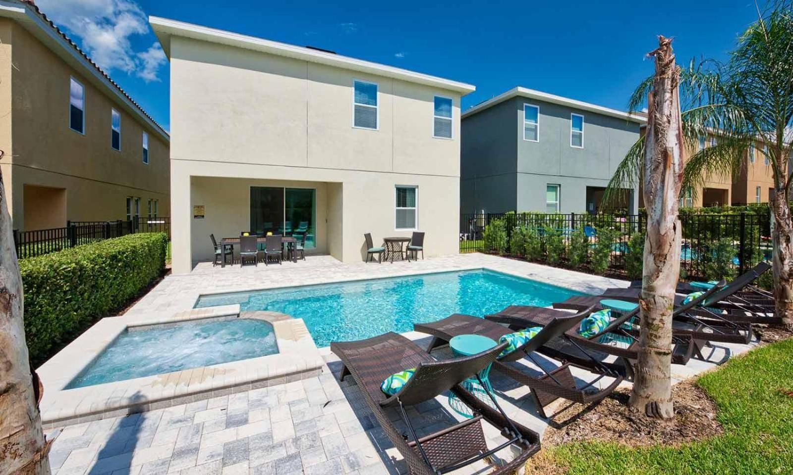 Breathtaking 8 Bdrm With Superhero Themed Bedroom At Encore * Orlando