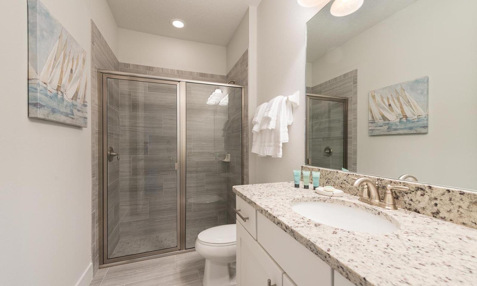 Breathtaking 8 Bdrm With Superhero Themed Bedroom At Encore Orlando