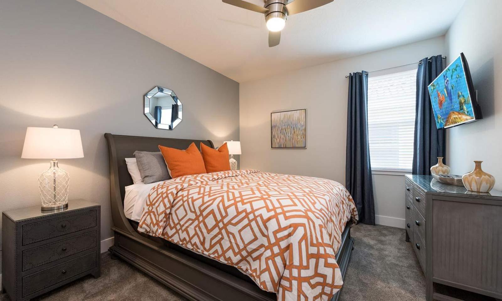 Breathtaking 8 Bdrm With Superhero Themed Bedroom At Encore Holiday home