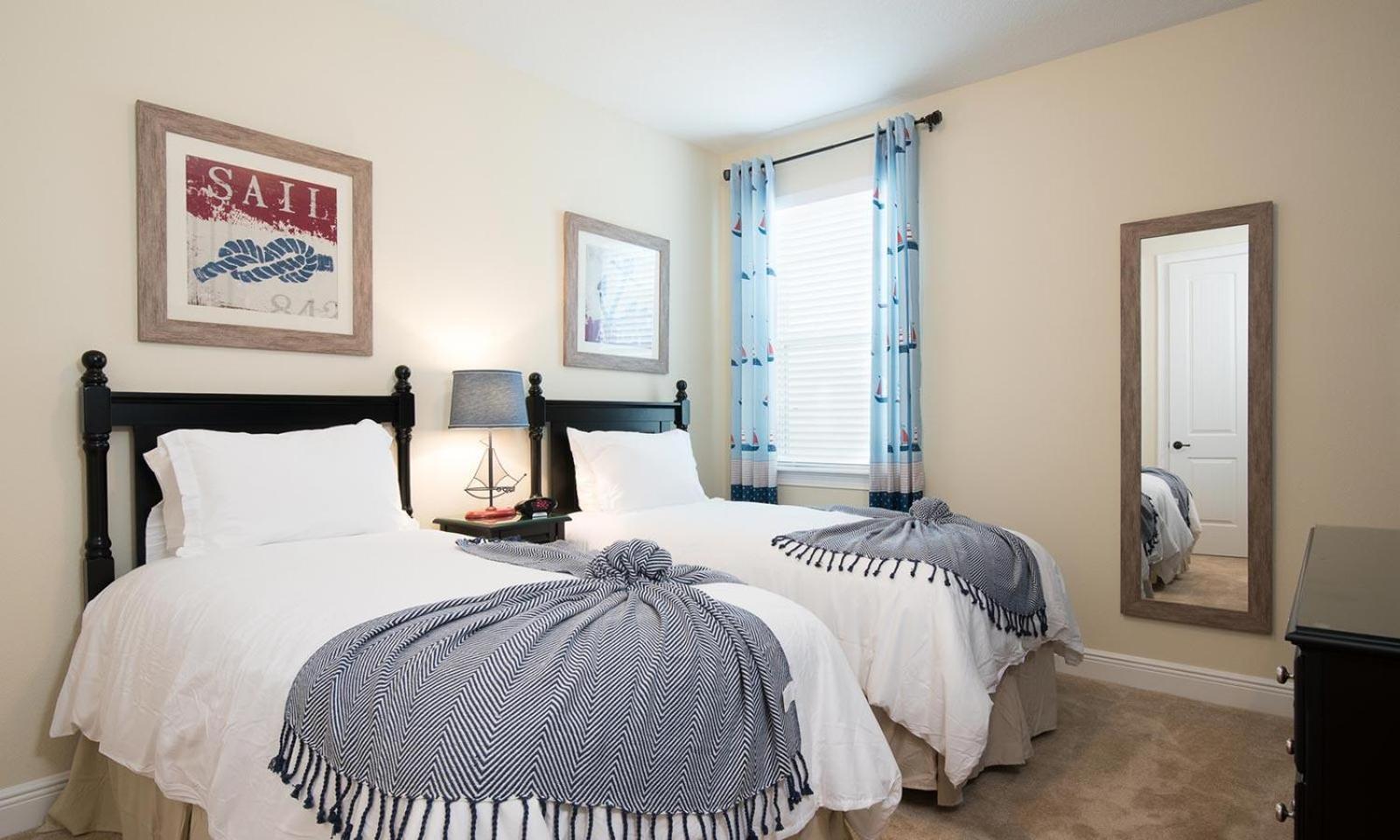 Spacious Graceful 10 Bdrm House With Kitchen At Encore Orlando