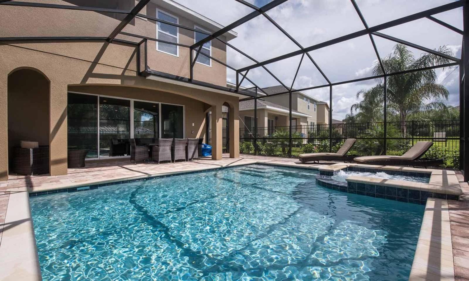Sumptuous 5 Bdrm With Pool At Encore