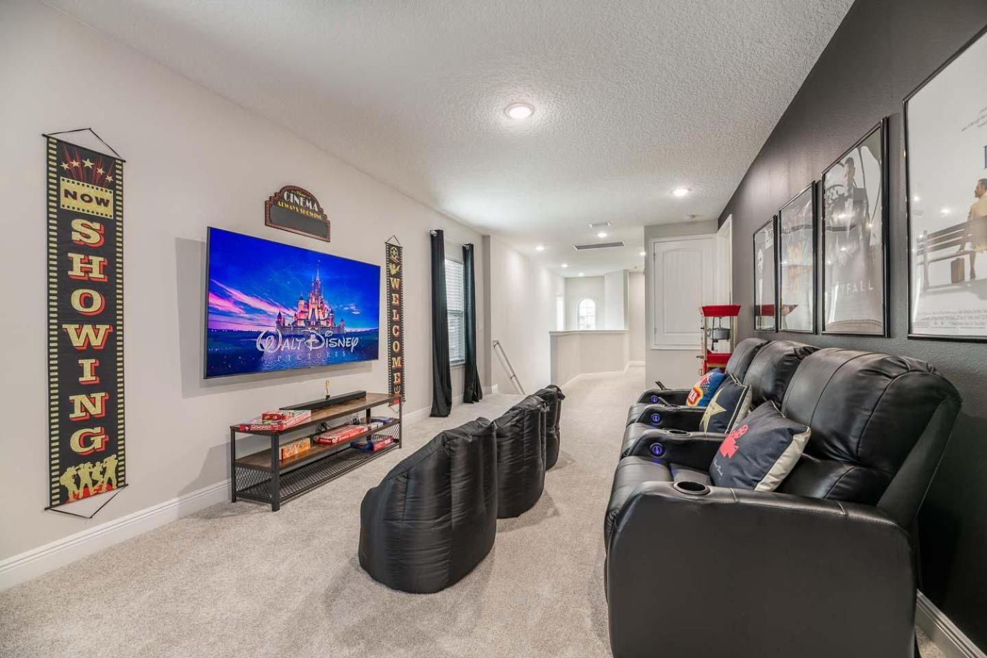 Sophisticated 6 Bdrm With Movie At Encore Holiday home