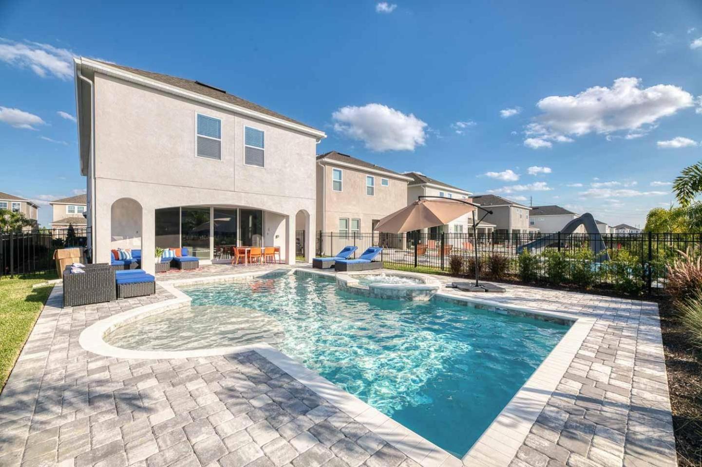 Sophisticated 6 Bdrm With Movie At Encore Orlando